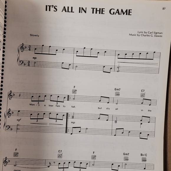 Songs of the 50s.  The Decade Series. Music Book. Piano. Vocal. Guitar. 62 songs - Picture 4 of 5